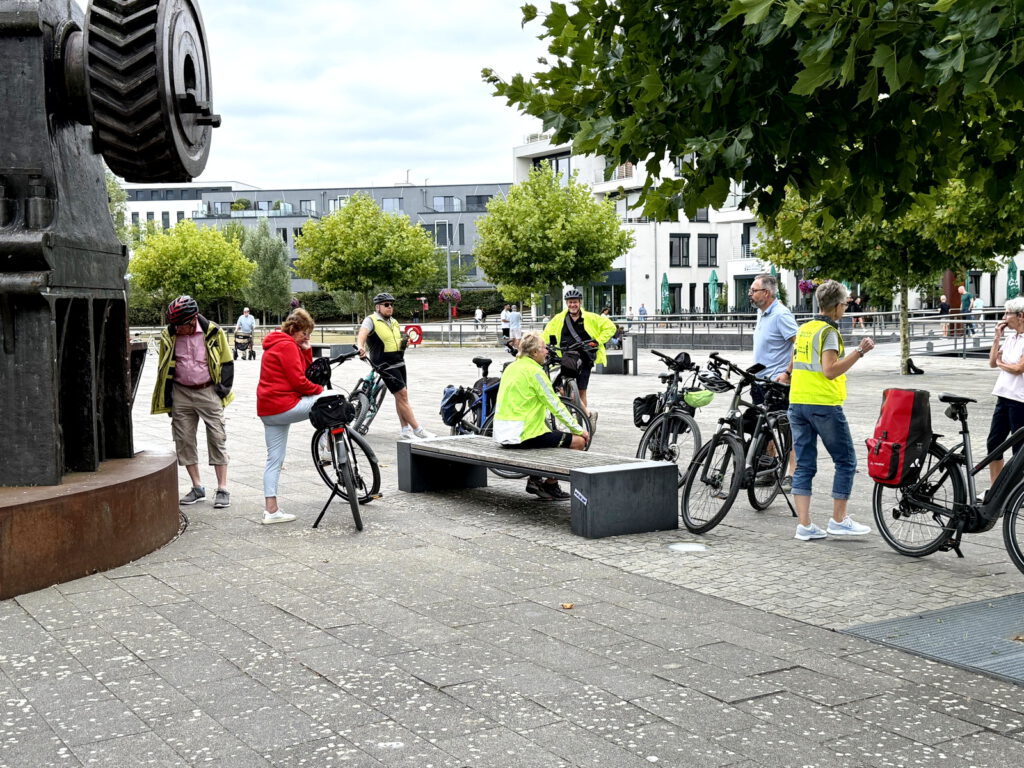 Radrundfahrt vom Heimatverein Bodelschwingh und Westerfilde e.V. am 17.08.2025 zum Phoenixsee mit Rast bei der Bergmann Brauerei.